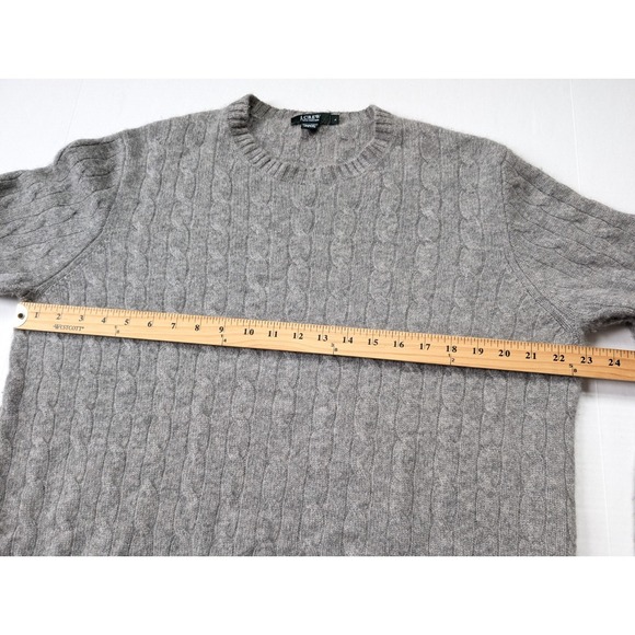 READ J Crew Italian Cashmere Sweater Mens Large Gray Cable Knit Crewneck - Picture 2 of 8